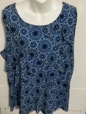 Roz & Ali Blue Printed Sleeveless Ruffle Top size 2X